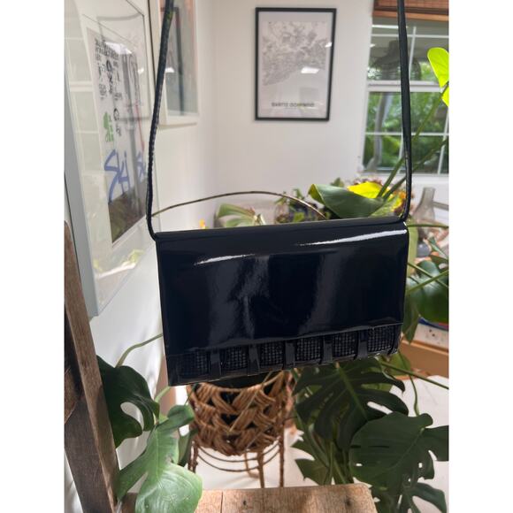 Vintage Whiting & Davis International Patent Leather Crossbody - Picture 3 of 7